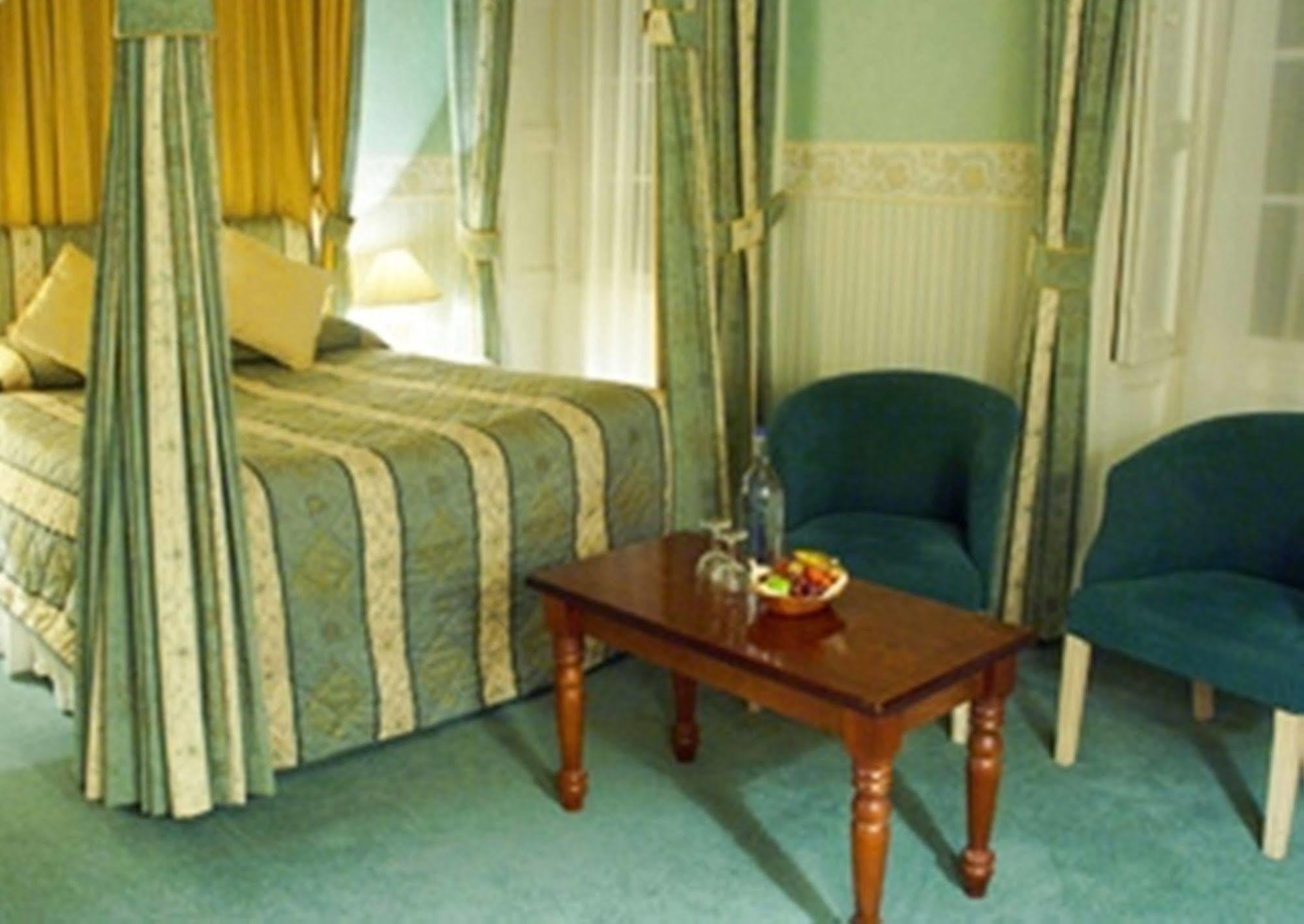 Glebe Hotel Barford  Esterno foto