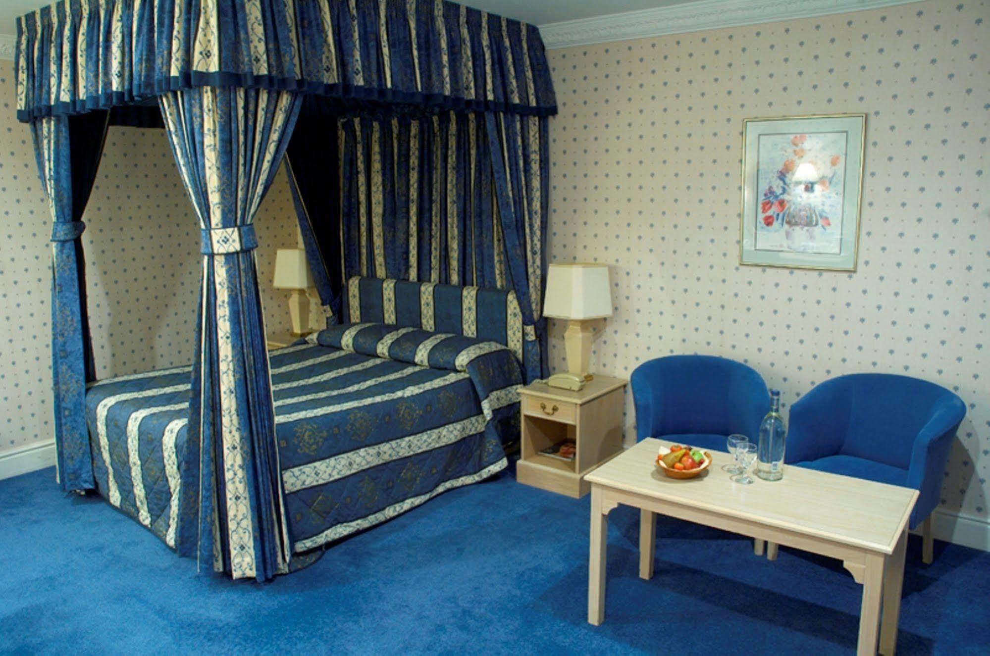 Glebe Hotel Barford  Esterno foto